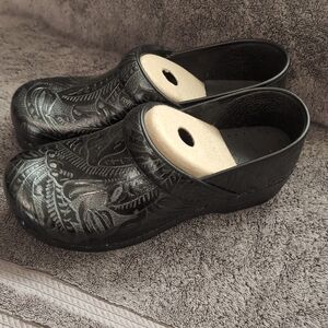 New Dansko nurse clogs shoes size 40